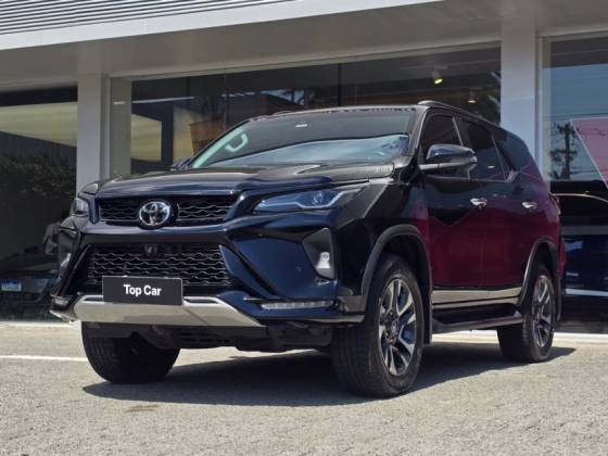TOYOTA HILUX SW4 2.8 D-4D TURBO DIESEL SRX 4X4 AUTOMÁTICO TOYOTA HILUX SW4 2.8 D-4D TURBO DIESEL SRX 4X4 AUTOMÁTICO